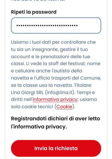 La parte finale del modulo: i due campi della password e il pulsante rosso «Invia la richiesta».